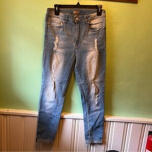 Raw Distressed Stretch Jeans